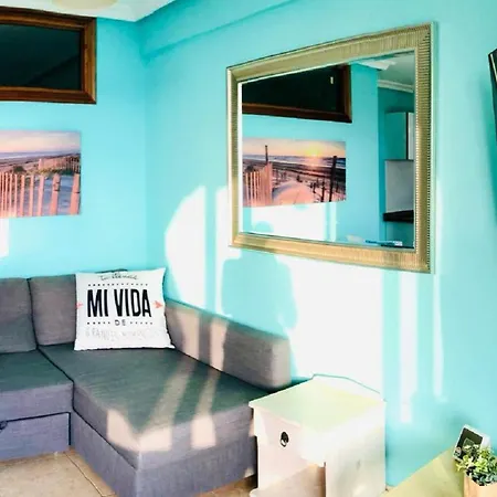 The Light Blue House Apartman